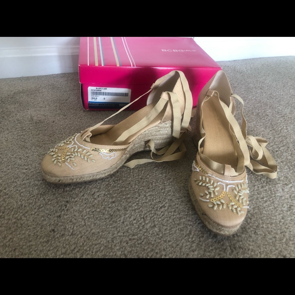 BCBGirls Womens espadrilles- Size 9M